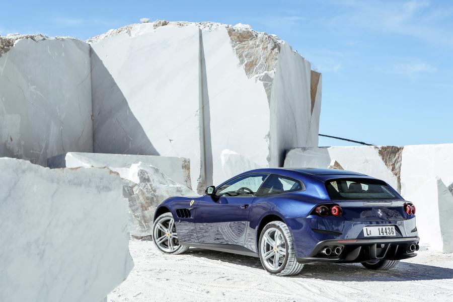  Ferrari GTC4Lusso 2016 года  (WW) (фото 21 из 58)